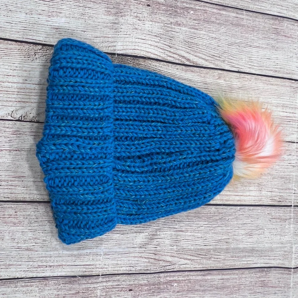 Turtle Fur Youth Keija Blue Chunky Knit Fleece Lined Pom Beanie Hat NWT 7-12Y